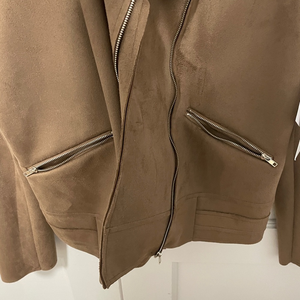 Jacket - Picture 2 of 7